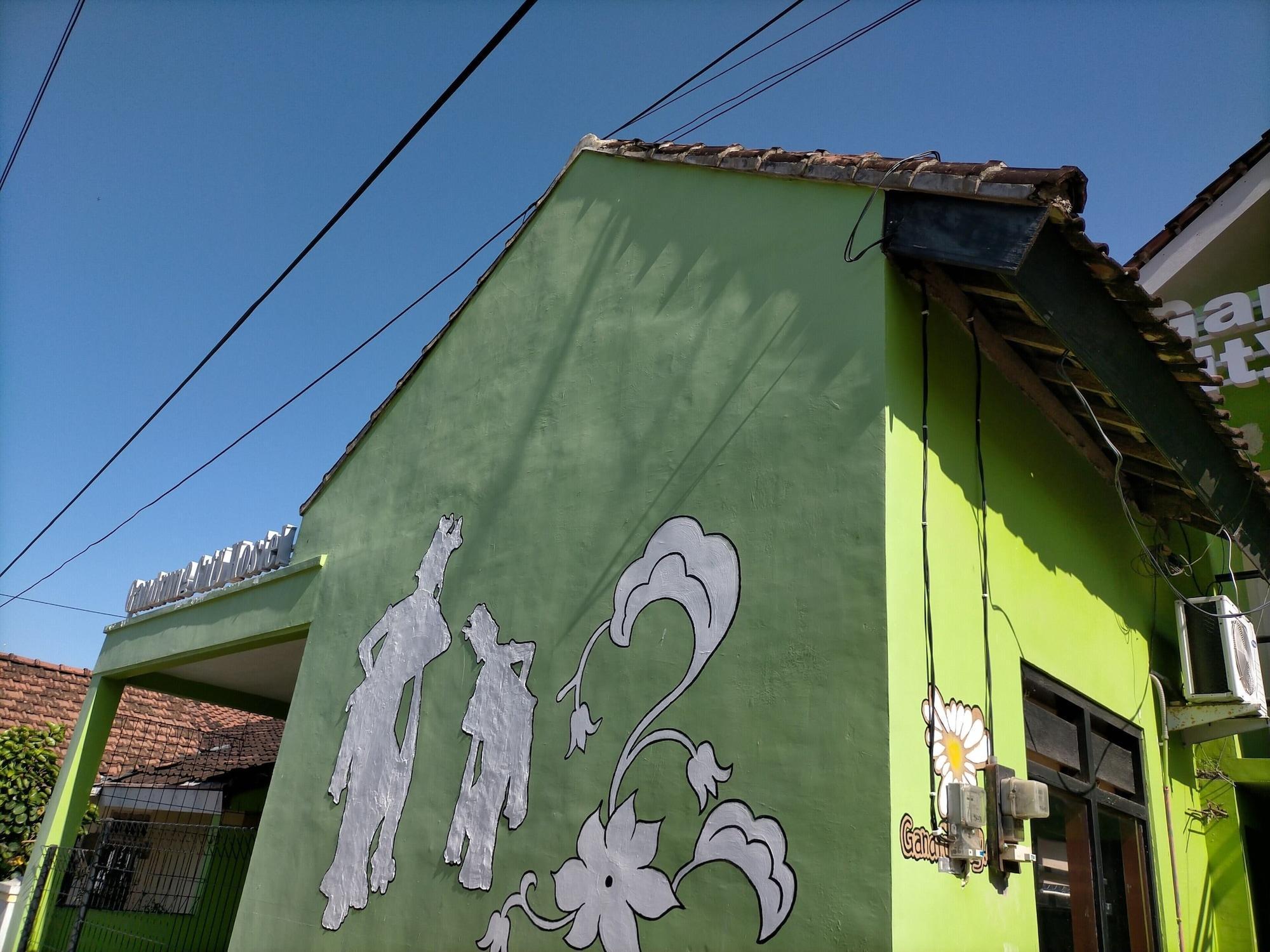 Gandrung City Hostel بانيووانجى المظهر الخارجي الصورة