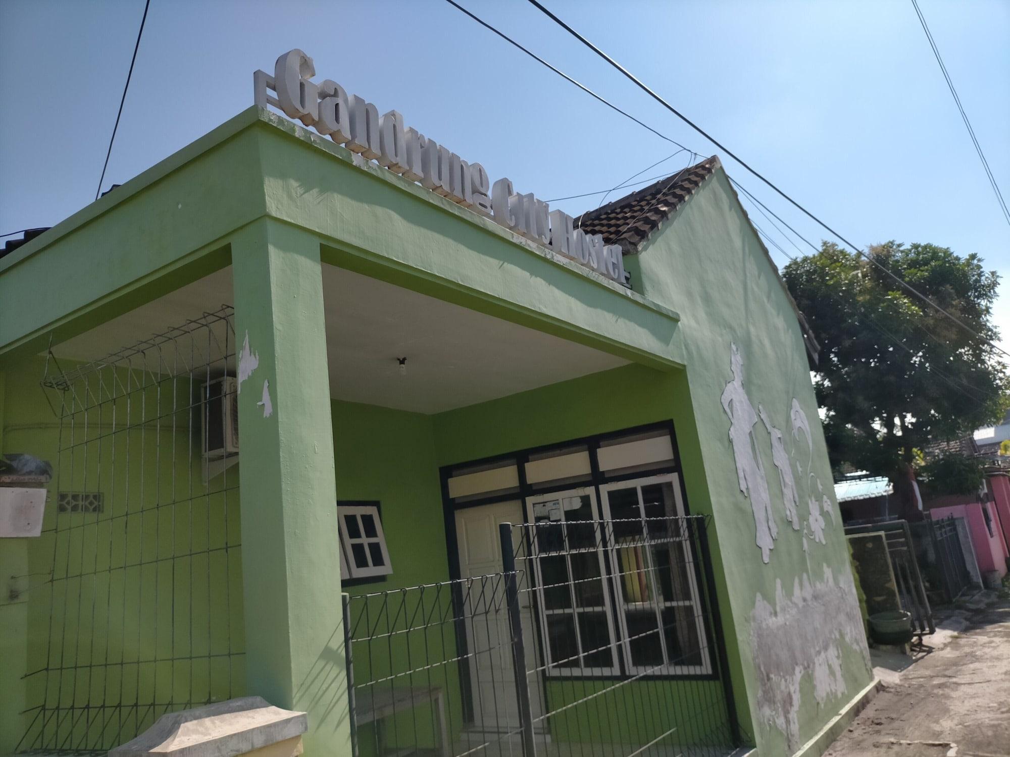 Gandrung City Hostel بانيووانجى المظهر الخارجي الصورة