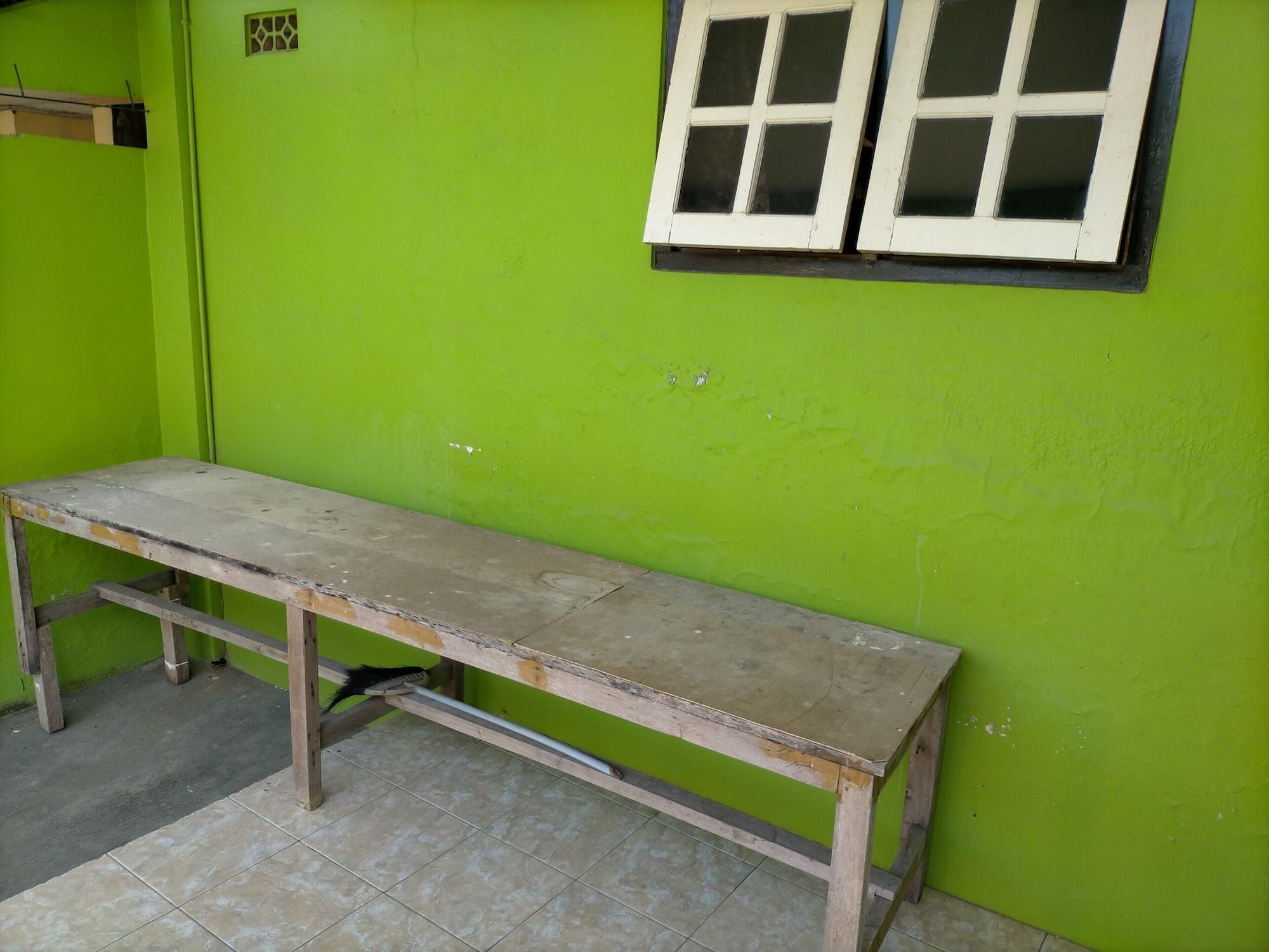 Gandrung City Hostel بانيووانجى المظهر الخارجي الصورة
