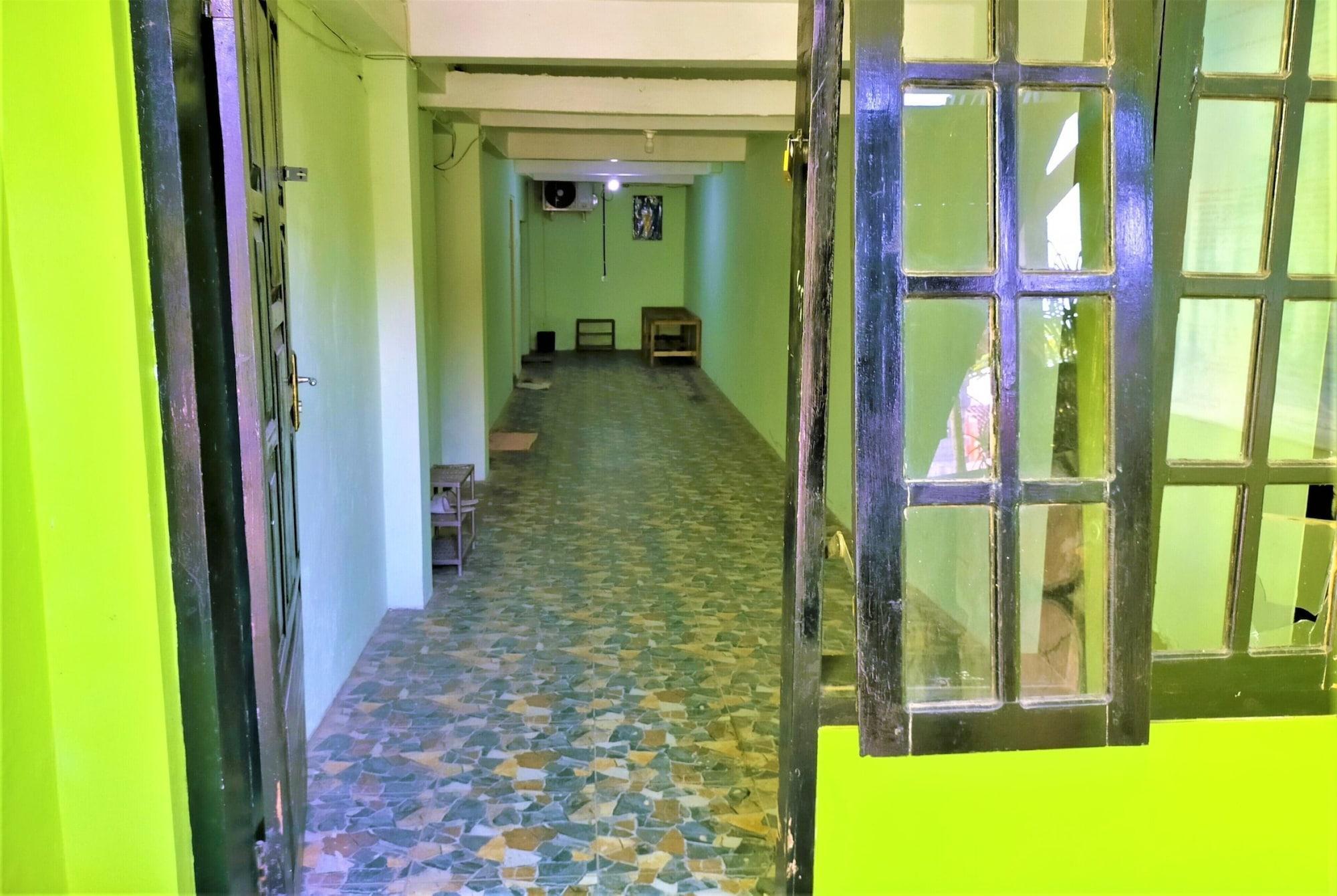 Gandrung City Hostel بانيووانجى المظهر الخارجي الصورة